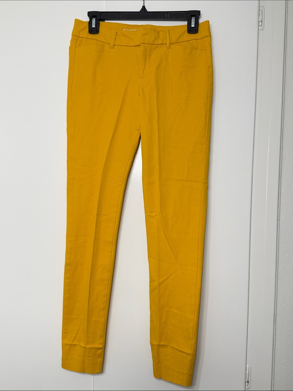 Old Navy Mid-Rise Pixie Pants